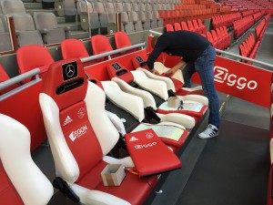 Dug-out van AFC Ajax ook omgeturnd naar Ziggo